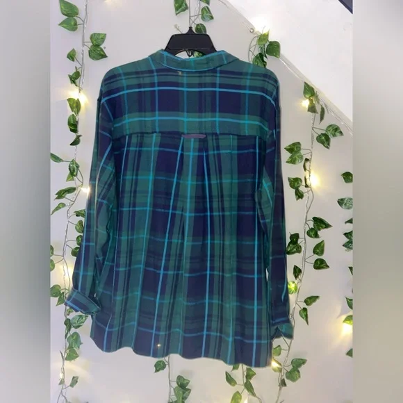 Eddie Bauer Green and Blue Flannel - Picture 2 of 3